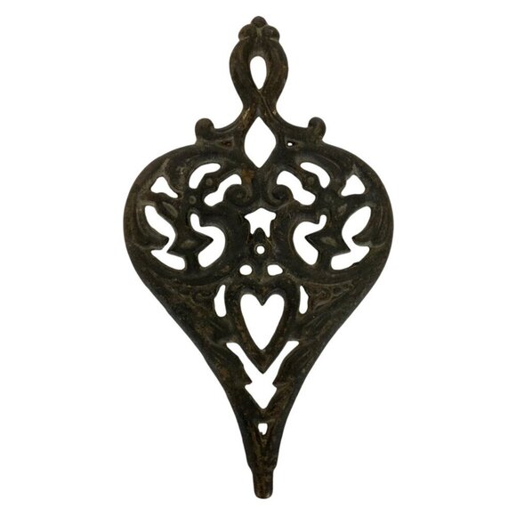 Vintage Cast Iron Kitchen Trivet Black Heart Shaped Decorative Wall Hanging - Picture 1 of 5
